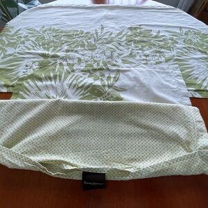 (2) TOMMY BAHAMA KING PILLOW SHAMS Tropical Floral